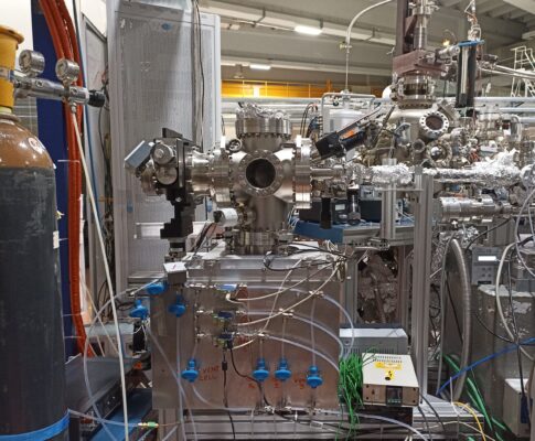 Chamber for measurements at ambient pressure with soft-XAS